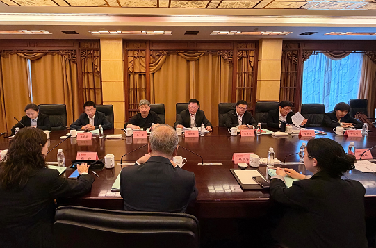 华夏金租2026年度系列重要会议圆满召开